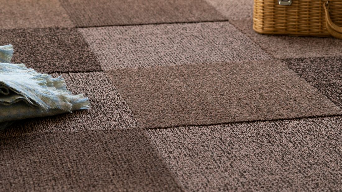 アースカラーとは、自然界にある色をベースにしたカラーのこと。