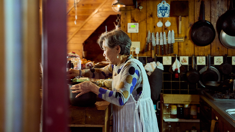 ラグのある暮らしを訪ねて。vol.01　料理家・水野もと子さん