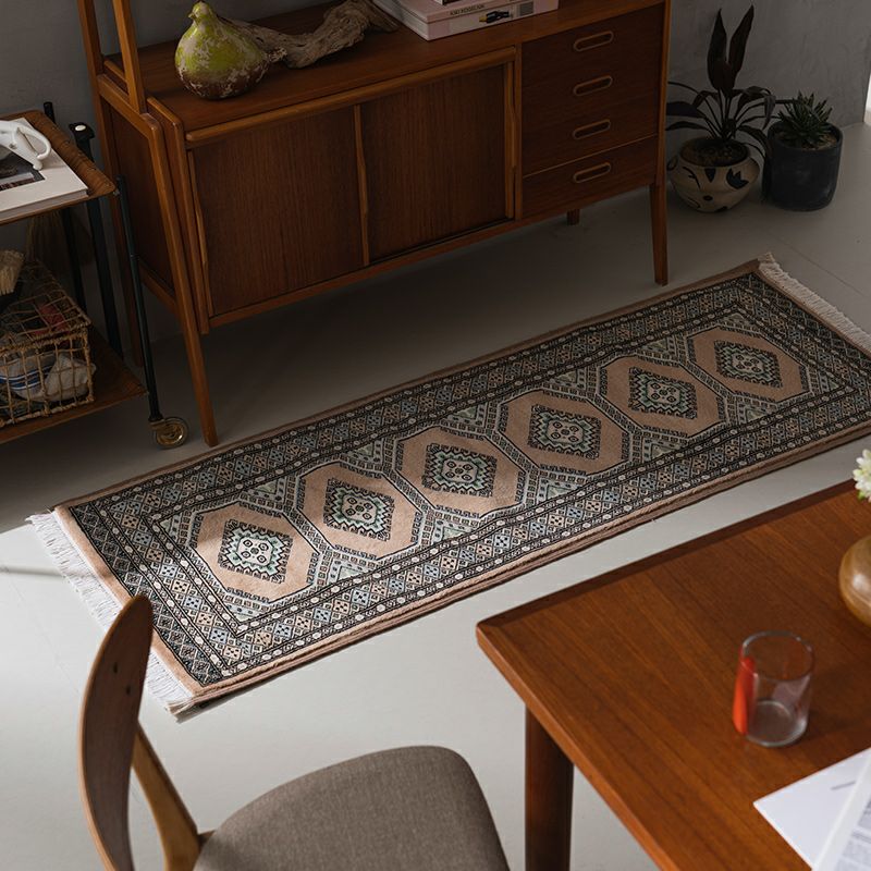 手織り ウール100% 「パキスタン緞通 ジャルダ」 | Happy Rug Market